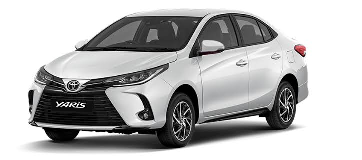 cars-toyota-corolla-yaris-2023